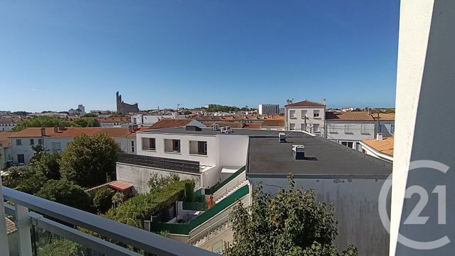 Appartement à louer - 2 pièces - 54.53 m2 - ROYAN - 17 - POITOU-CHARENTES - Century 21 Grand Large