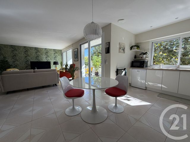 Appartement F3 à vendre - 3 pièces - 95.27 m2 - ROYAN - 17 - POITOU-CHARENTES - Century 21 Grand Large