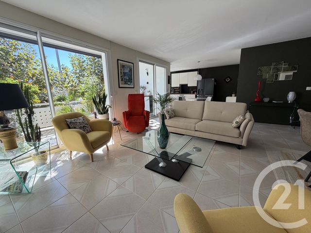 Appartement F3 à vendre - 3 pièces - 95.27 m2 - ROYAN - 17 - POITOU-CHARENTES - Century 21 Grand Large