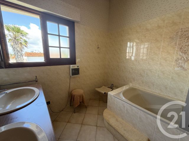 maison à vendre - 7 pièces - 187.82 m2 - ROYAN - 17 - POITOU-CHARENTES - Century 21 Grand Large