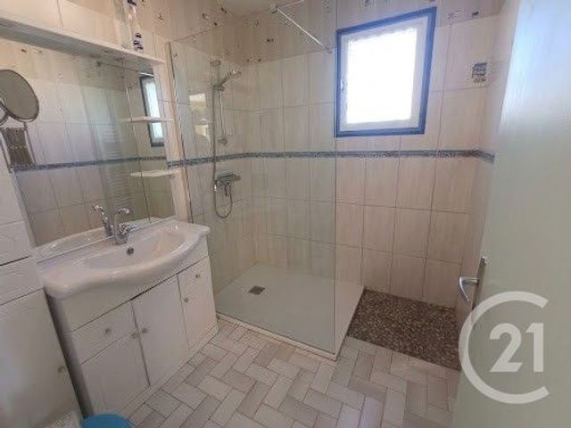 maison à vendre - 4 pièces - 85.28 m2 - SEMUSSAC - 17 - POITOU-CHARENTES - Century 21 Grand Large