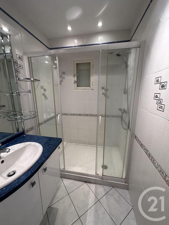 Appartement F5 à louer - 5 pièces - 135.7 m2 - ROYAN - 17 - POITOU-CHARENTES - Century 21 Grand Large