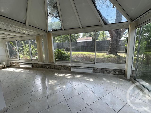 Appartement F5 à louer - 5 pièces - 135.7 m2 - ROYAN - 17 - POITOU-CHARENTES - Century 21 Grand Large
