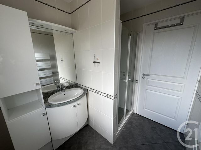 Appartement F5 à louer - 5 pièces - 135.7 m2 - ROYAN - 17 - POITOU-CHARENTES - Century 21 Grand Large