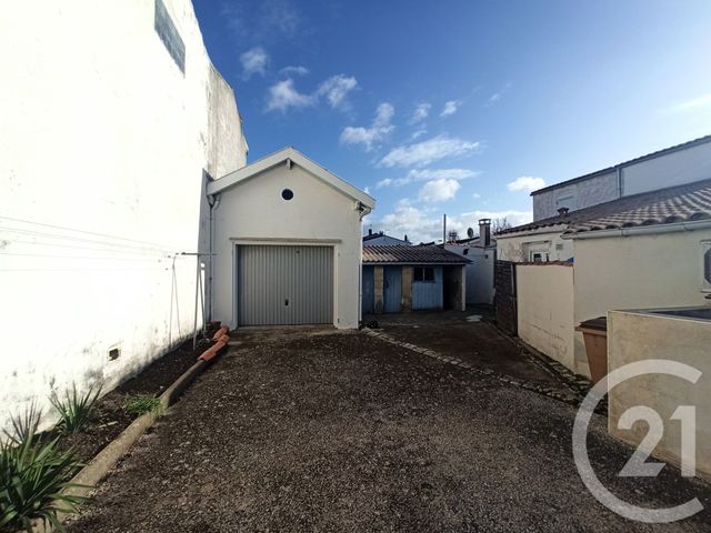 maison à louer - 3 pièces - 72.71 m2 - SAUJON - 17 - POITOU-CHARENTES - Century 21 Grand Large